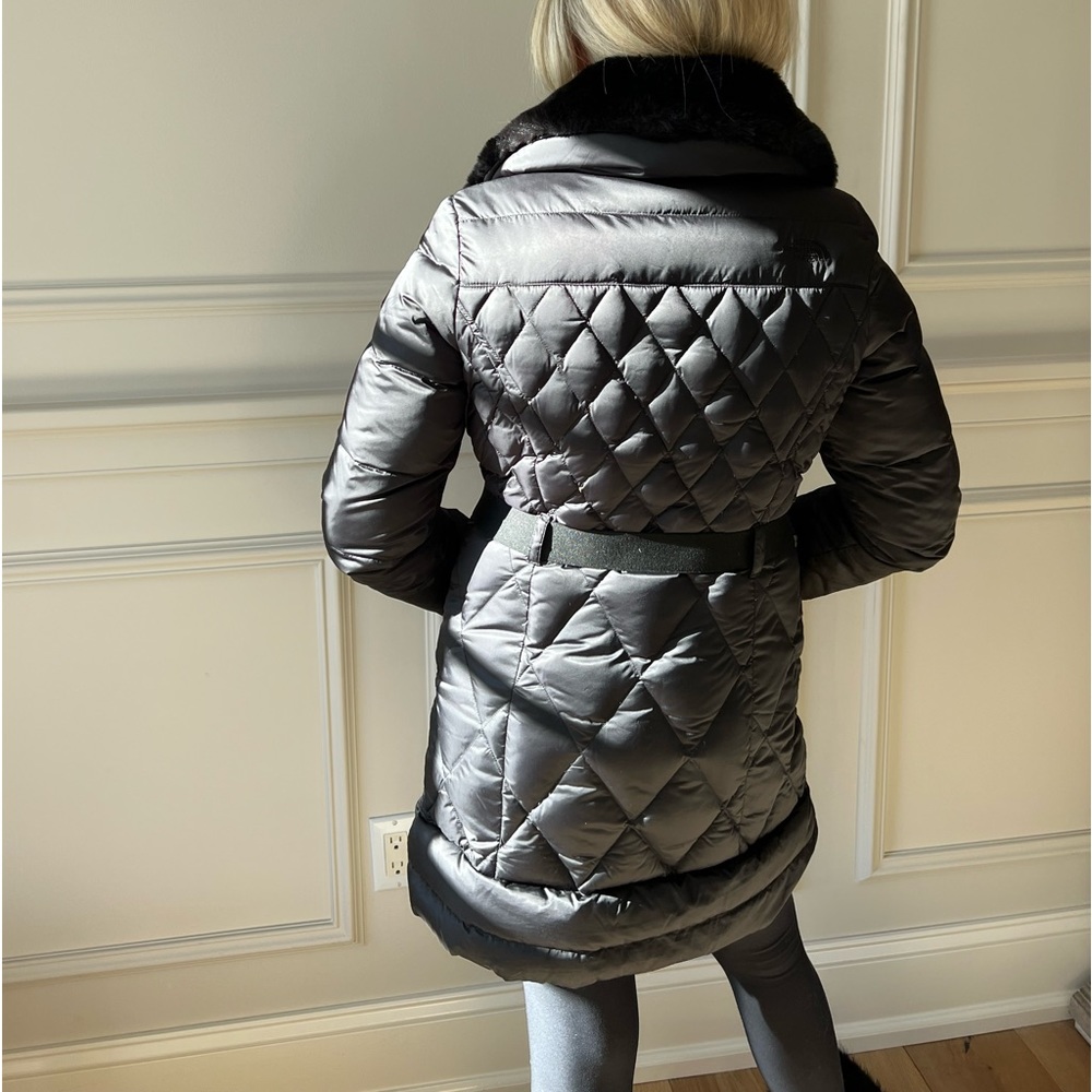 Women’s The North Face Belted Coat with Dettachable Faux Fur Collar, 600 down - Picture 2 of 4
